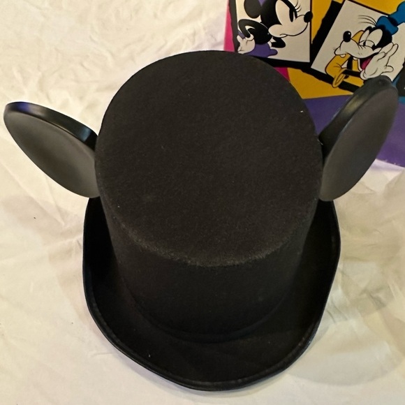 Vintage Walt Disney World Retired Bride And Groom Ears Top Hat &Box Mickey Mouse main image 6